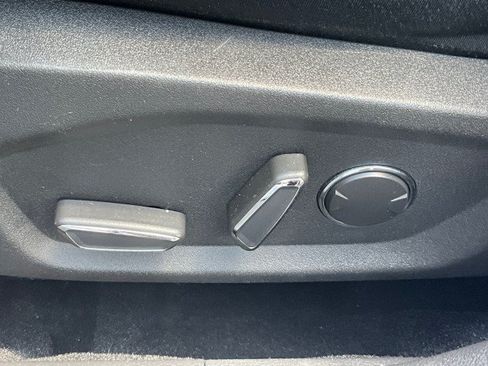 Used 2016 Ford Fusion SE FWD image 18