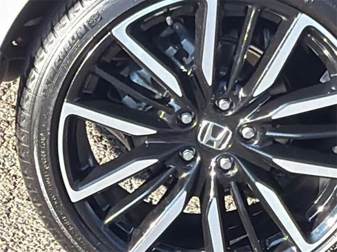 Used 2023 Honda Accord Touring image 8