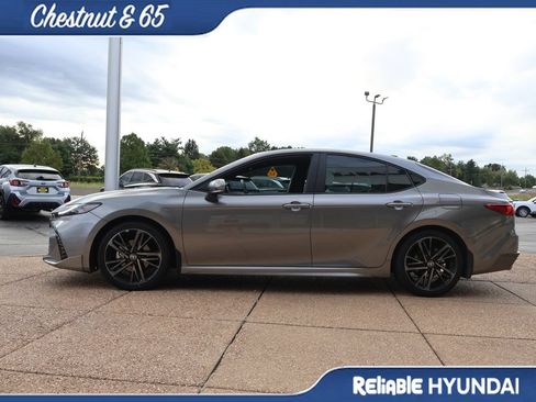 Used 2025 Toyota Camry XSE FWD image 3