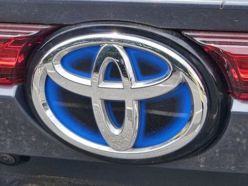 Used 2023 Toyota Venza XLE AWD/4WD image 30