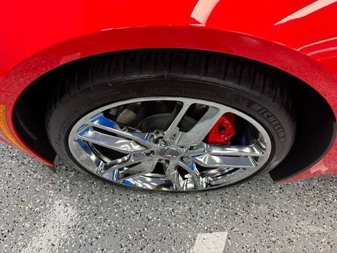 Used 2019 Chevrolet Corvette Stingray Coupe w/ 1LT RWD image 28