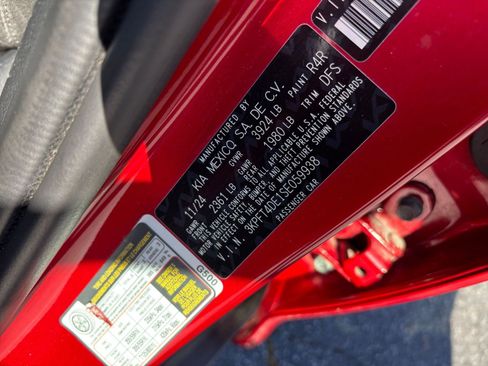 Used 2025 Kia K4 FWD image 24