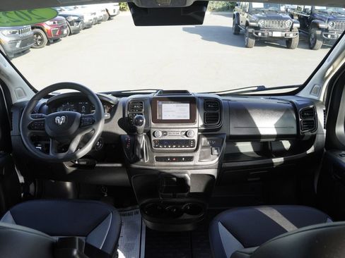 Used 2025 RAM ProMaster 2500 w/ Convenience Group FWD image 22