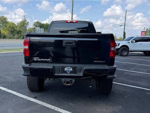 Used 2016 GMC Sierra 2500 Denali w/ Duramax Plus Package AWD/4WD image 5