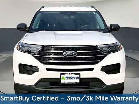 Used 2023 Ford Explorer XLT image 2