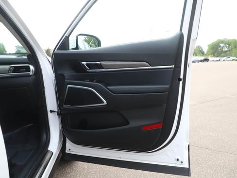Used 2022 Kia Telluride SX w/ Nightfall Edition Package AWD/4WD image 9