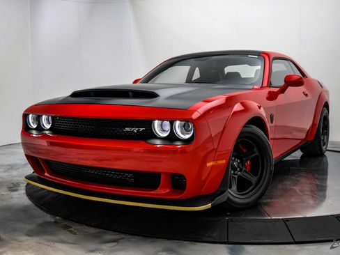 Used 2018 Dodge Challenger SRT Demon RWD image 6