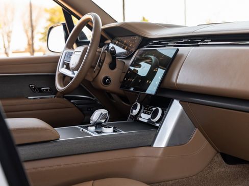 Used 2022 Land Rover Range Rover SV image 50