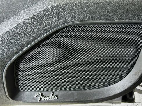 Certified 2023 Nissan Titan Platinum Reserve w/ Moonroof Package image 13