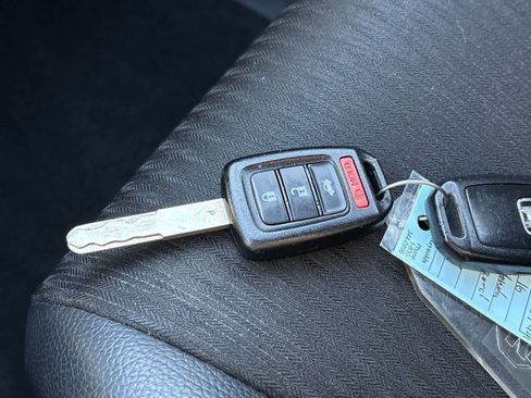 Used 2016 Honda Accord Sport image 18