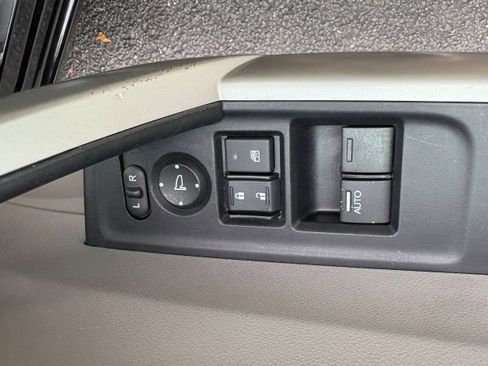 Used 2013 Honda Civic LX image 17