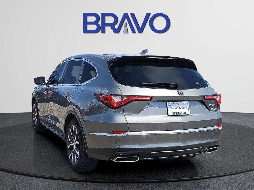Used 2023 Acura MDX w/ Technology Package FWD image 3