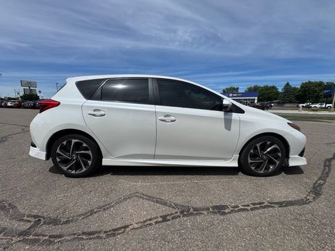 Used 2017 Toyota Corolla iM w/ All-Weather Mat Package FWD image 8
