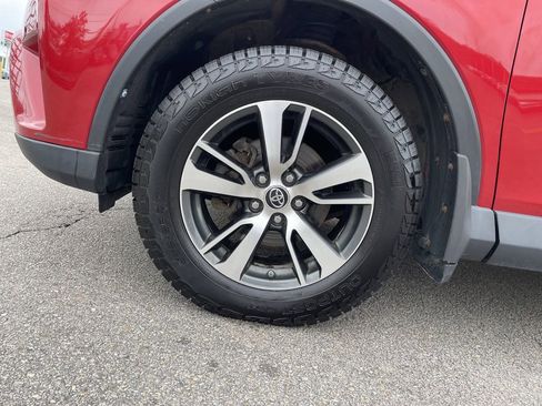 Used 2016 Toyota RAV4 XLE AWD/4WD image 9
