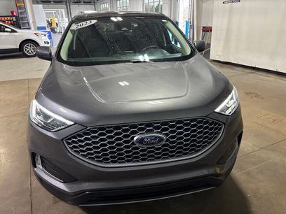 Used 2023 Ford Edge SEL w/ Convenience Package