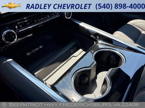 Used 2026 Chevrolet Tahoe RST w/ Advanced Technology Package AWD/4WD image 13