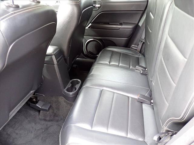 Used 2016 Jeep Patriot High Altitude AWD/4WD image 9