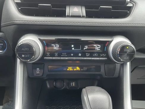 Used 2023 Toyota RAV4 XLE w/ Convenience Package image 30