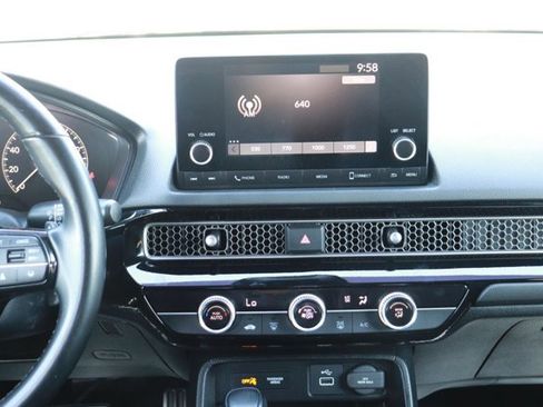 Used 2023 Honda Civic Sport image 16