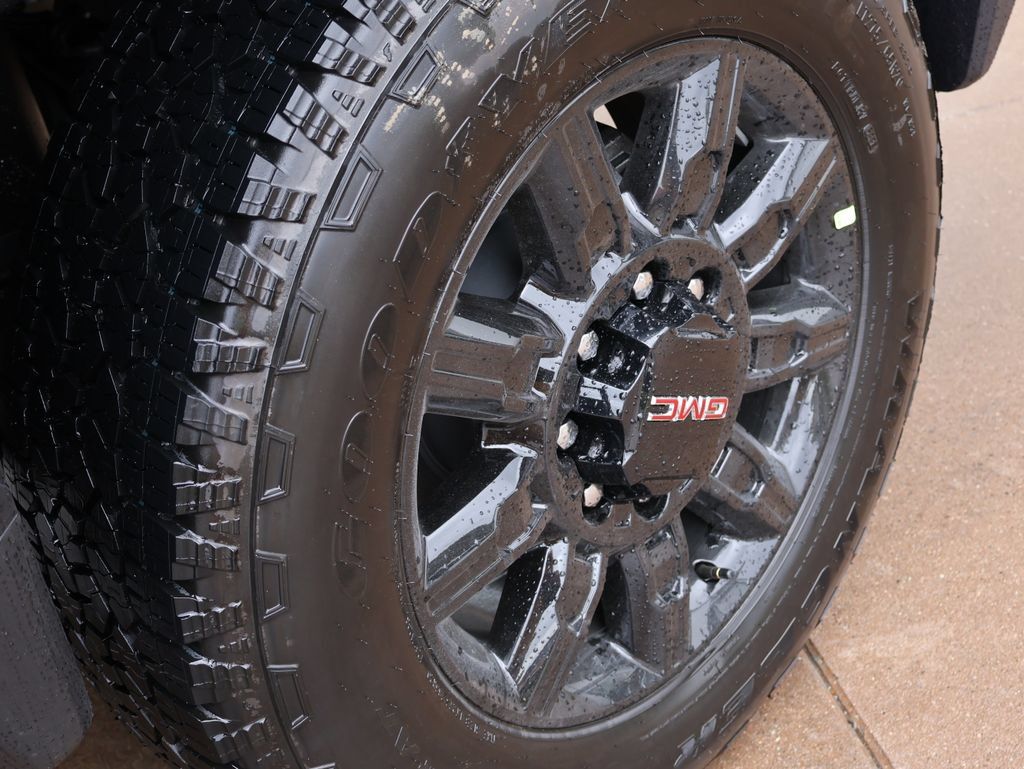 New 2026 GMC Sierra 2500 AT4 w/ AT4 Premium Plus Package AWD/4WD image 36