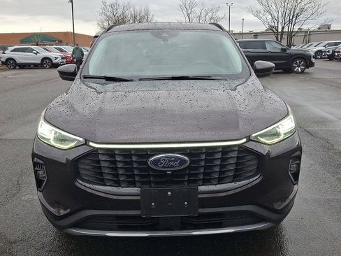 Used 2023 Ford Escape Platinum image 8