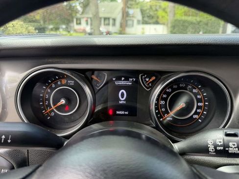 Used 2022 Jeep Wrangler Unlimited Sport AWD/4WD image 22