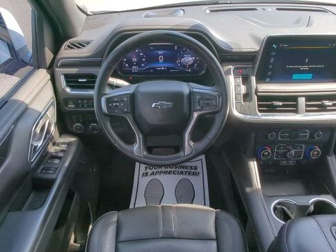 Used 2023 Chevrolet Suburban RST AWD/4WD image 6