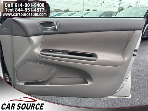 Used 2005 Toyota Camry LE image 23