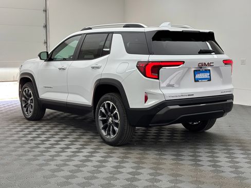 New 2027 GMC Terrain Elevation w/ Elevation Premium Package AWD/4WD image 11