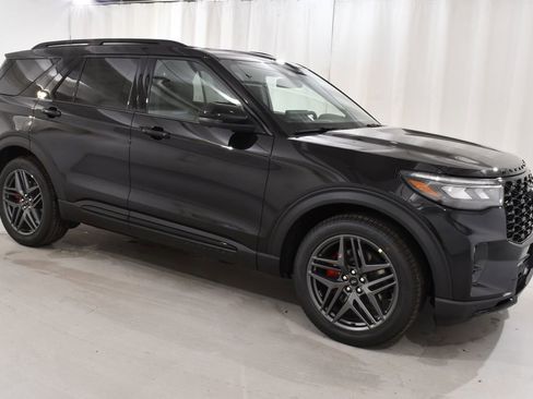New 2026 Ford Explorer ST w/ Sun And Sound Package AWD/4WD image 5