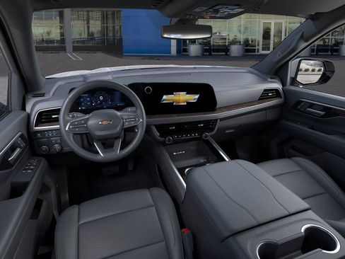 New 2026 Chevrolet Suburban LT w/ Comfort Package RWD image 15