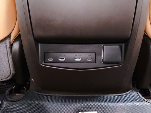 Used 2023 Cadillac Escalade ESV Sport image 36