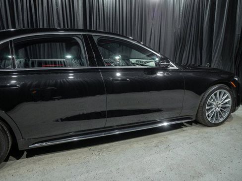 Certified 2022 Mercedes-Benz S 580 S 580 4MATIC&reg; Sedan image 4
