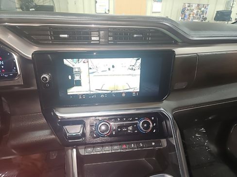 Used 2024 GMC Sierra 1500 Denali w/ Technology Package image 20