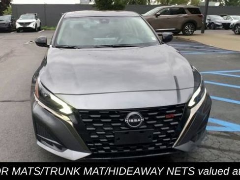 New 2026 Nissan Altima 2.5 SR w/ SR Premium Package AWD/4WD image 4
