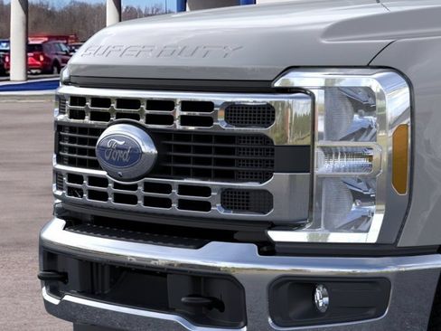 New 2026 Ford F350 XLT w/ 360-Degree Camera Package AWD/4WD image 18
