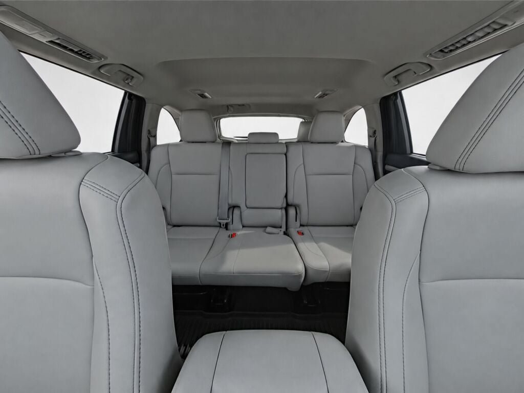 Used 2019 Toyota Highlander XLE AWD/4WD image 17