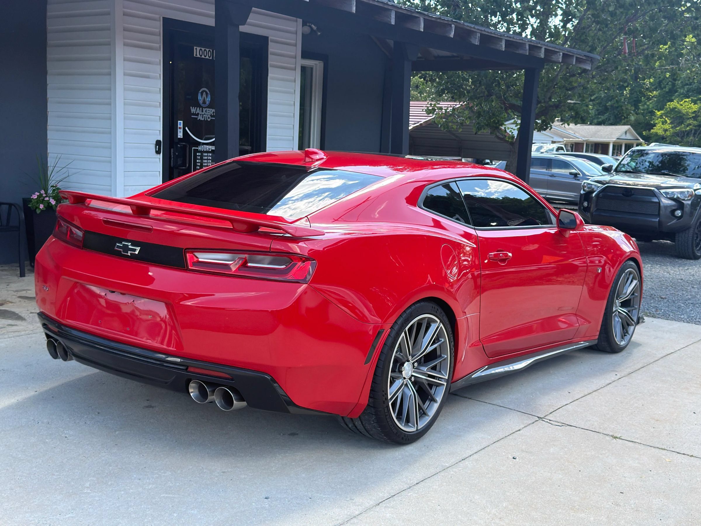 Used 2017 Chevrolet Camaro SS RWD image 6