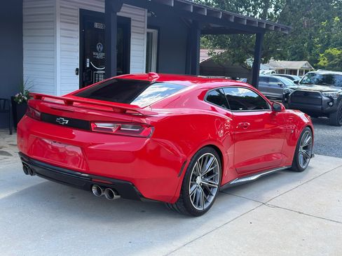 Used 2017 Chevrolet Camaro SS RWD image 6