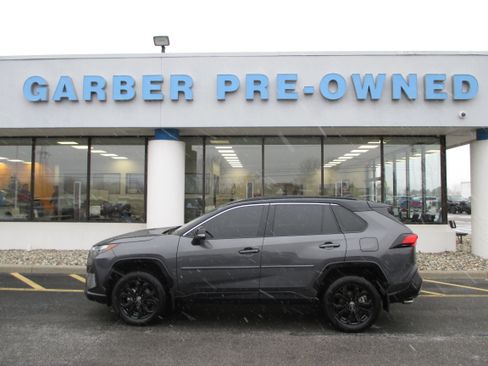 Used 2024 Toyota RAV4 XSE image 2