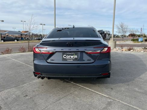 Used 2026 Toyota Camry SE w/ Convenience Package image 8