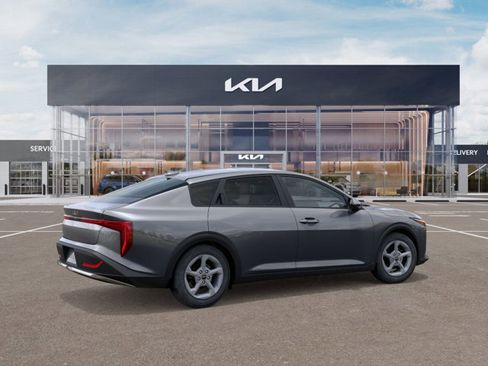 New 2025 Kia K4 LXS image 6