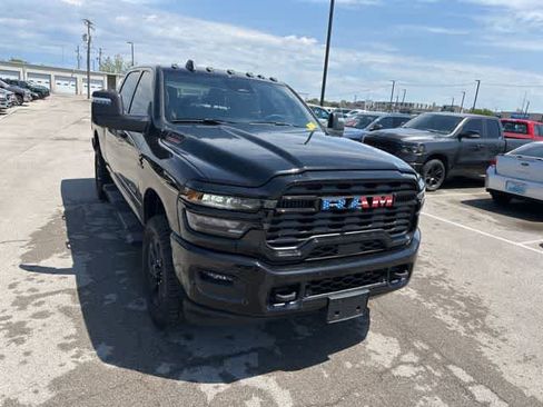Used 2025 RAM 3500 Big Horn AWD/4WD image 25