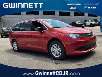 New 2025 Chrysler Voyager LX