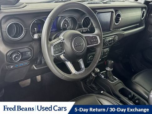 Used 2023 Jeep Wrangler Unlimited Sahara AWD/4WD image 13