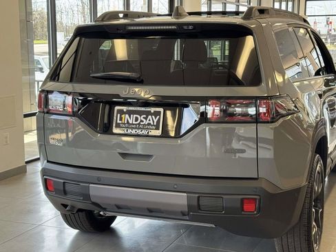 New 2026 Jeep Cherokee Overland image 7