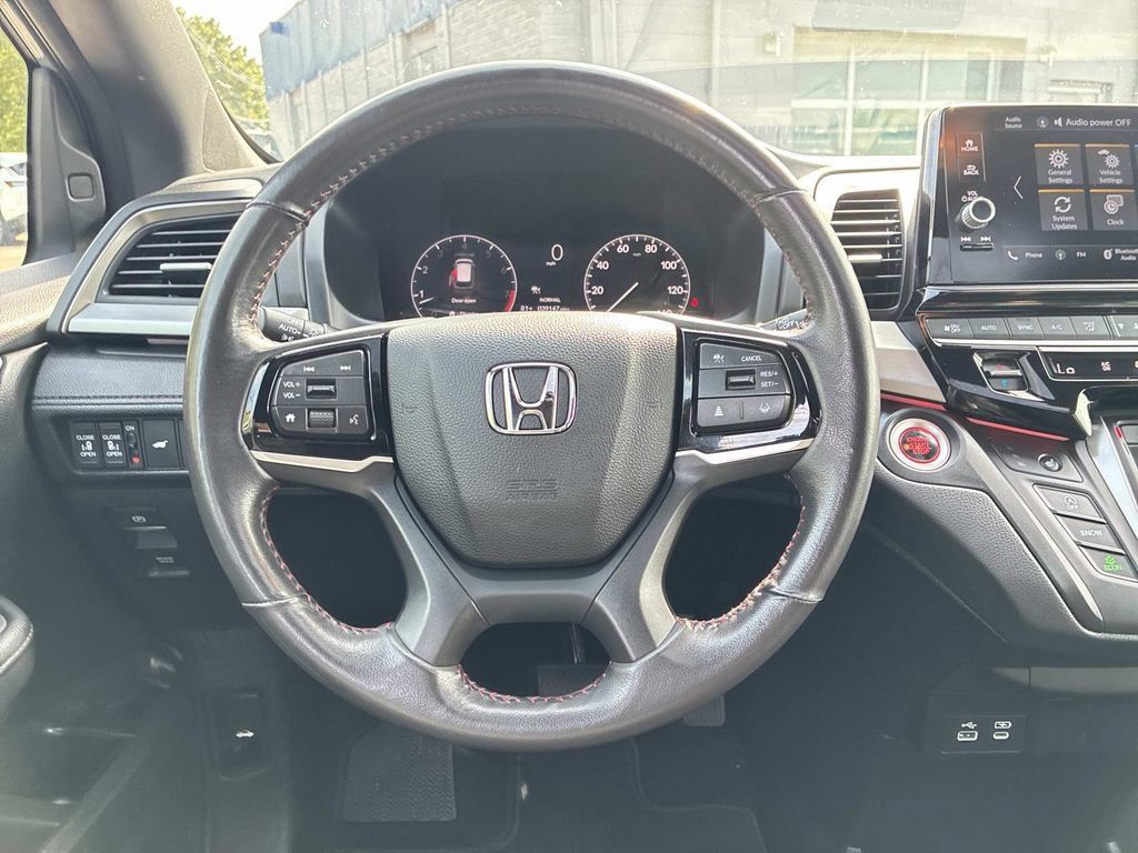 Used 2025 Honda Odyssey Sport-L image 21