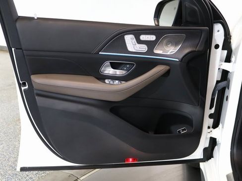 Used 2022 Mercedes-Benz GLE 63 AMG S image 22