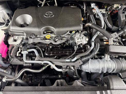 Used 2023 Toyota Sienna Limited FWD image 45