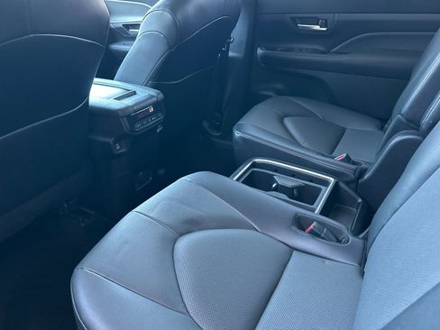 Certified 2025 Toyota Grand Highlander FWD image 12
